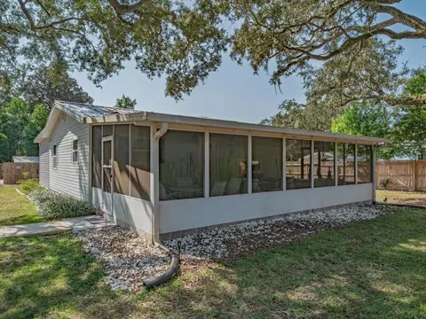 2332 Enabob St, Carrabelle, FL 32322