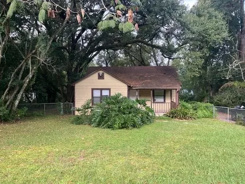 202 Valencia Dr, Tallahassee, FL 32304