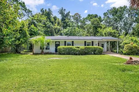 1733 Atkamire Dr, Tallahassee, FL 32304