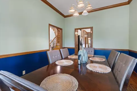 Dining - 330 Bishop Blvd, Perry, FL 32347 photo 2 of 4