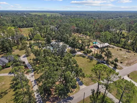 View/Area - 330 Bishop Blvd, Perry, FL 32347 photo 2 of 9