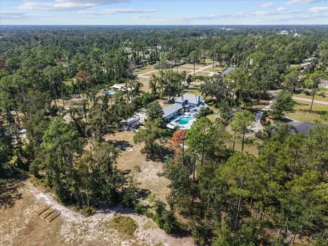 View/Area - 330 Bishop Blvd, Perry, FL 32347 photo 3 of 9