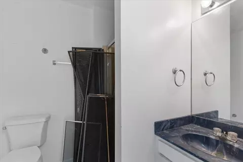 Bath - 330 Bishop Blvd, Perry, FL 32347 photo 7 of 7