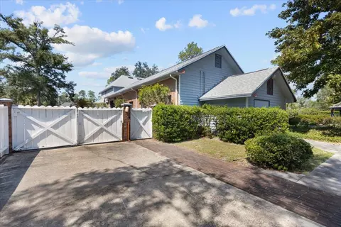 Exterior - 330 Bishop Blvd, Perry, FL 32347 photo 6 of 14