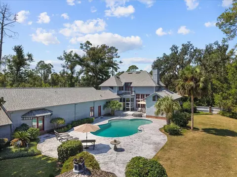 Exterior - 330 Bishop Blvd, Perry, FL 32347 photo 1 of 14