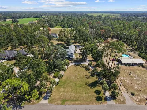 View/Area - 330 Bishop Blvd, Perry, FL 32347 photo 5 of 9