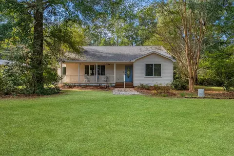 82 Claude Whiddon Dr, Quincy, FL 32352