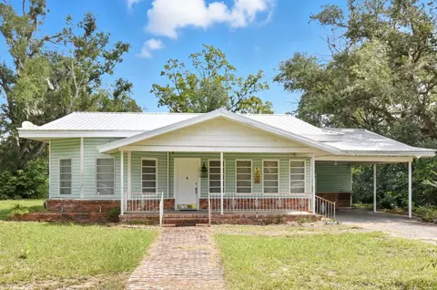 1210 N Calhoun St, Perry, FL 32347