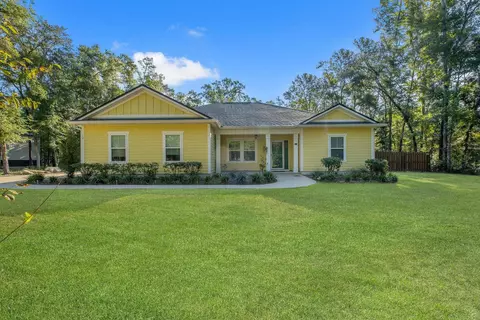 17 Apalachee Way, Crawfordville, FL 32327