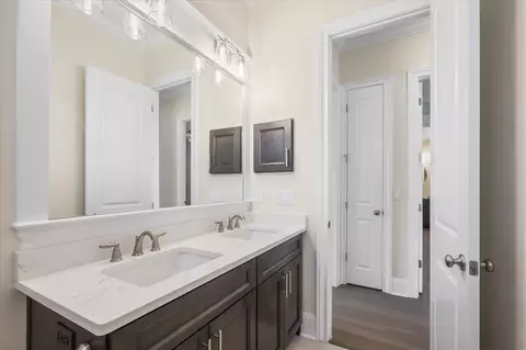 Bath - 641 Knotted Pine Dr, Tallahassee, FL 32312 photo 5 of 5