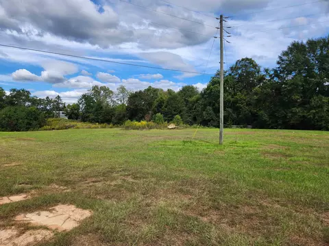 Nnn E Pavilion, Quincy, FL 32351