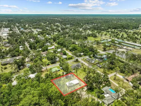 View/Area - 301 N Manila Ave, Perry, FL 32347 photo 2 of 9