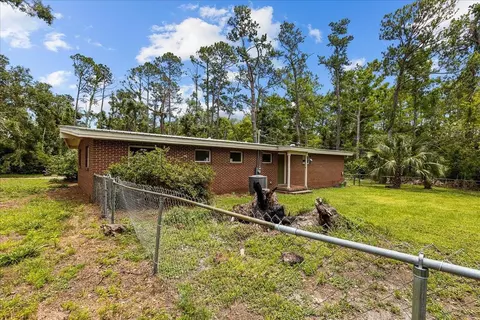 Exterior - 301 N Manila Ave, Perry, FL 32347 photo 9 of 14