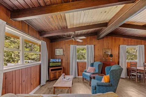 Living - 301 N Manila Ave, Perry, FL 32347 photo 3 of 3