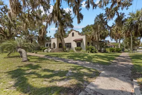 Exterior - 615 N Washington St, Perry, FL 32347 photo 6 of 24