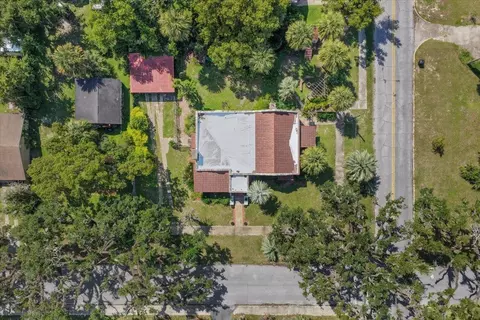 View/Area - 615 N Washington St, Perry, FL 32347 photo 2 of 3