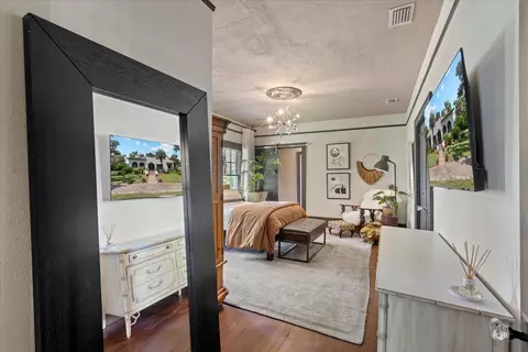 Entry Way - 615 N Washington St, Perry, FL 32347 photo 3 of 3