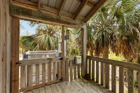 Exterior - 325 NW Third Ave, Perry, FL 32348 photo 6 of 16