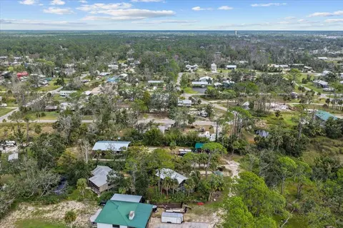 View/Area - 325 NW Third Ave, Perry, FL 32348 photo 2 of 10