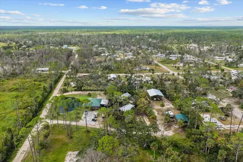 View/Area - 325 NW Third Ave, Perry, FL 32348 photo 9 of 10