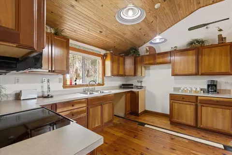 Kitchen - 325 NW Third Ave, Perry, FL 32348 photo 2 of 2