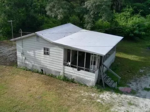 211 NE Ave C, Carrabelle, FL 32322