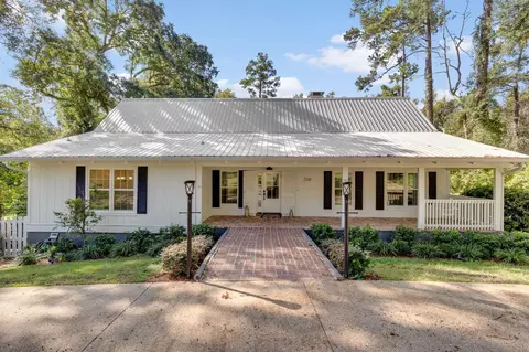 2241 Armistead Rd, Tallahassee, FL 32308