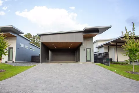 2319 Lake Hall Rd, Tallahassee, FL 32309