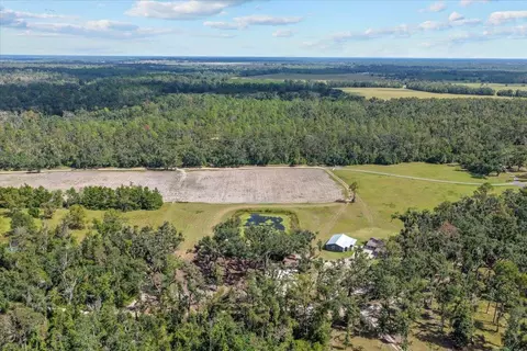 View/Area - 647 SE Regency Trl, Madison, FL 32340 photo 3 of 5