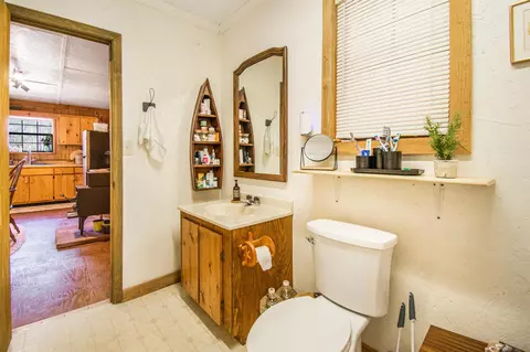 Bath - 16570 District Dr, Lamont, FL 32336 photo 2 of 2