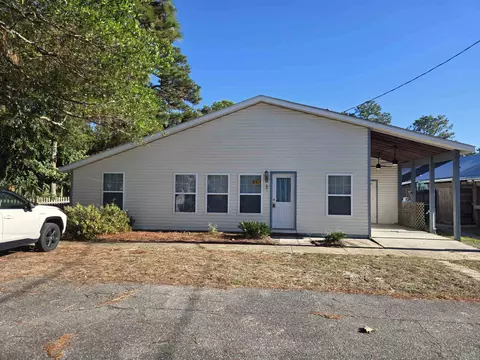 51 E Pine St # -1, Carrabelle, FL 32322