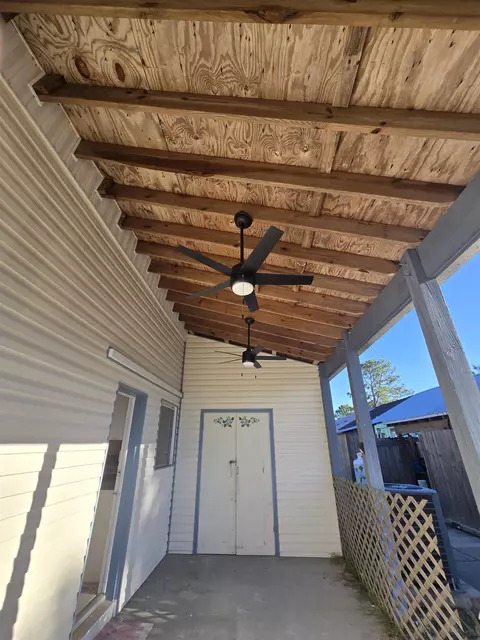Exterior - 51 E Pine St # -1, Carrabelle, FL 32322 photo 8 of 16