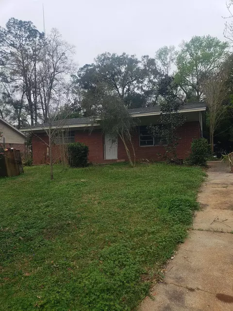2306 Lois Ln, Tallahassee, FL 32301
