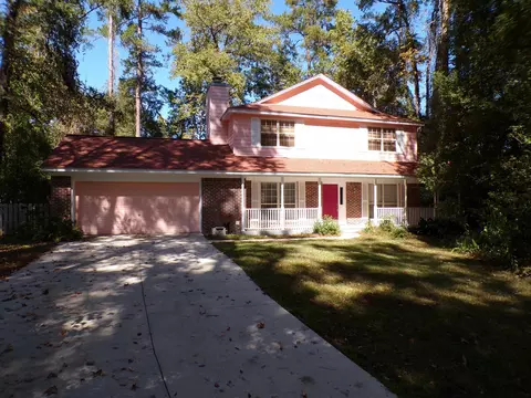 240 Sturgeon Dr, Tallahassee, FL 32312