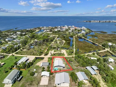 21292 Egret Ln, Perry, FL 32348
