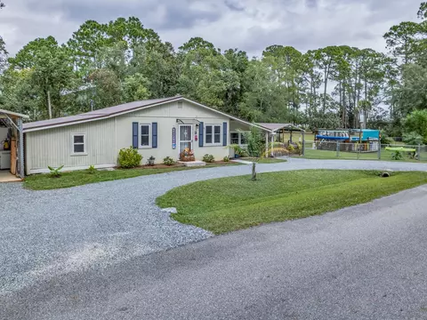Exterior - 28 Piney St, Panacea, FL 32346 photo 4 of 11