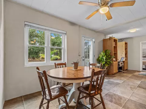 Dining - 28 Piney St, Panacea, FL 32346 photo 3 of 4