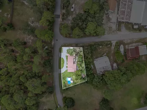View/Area - 28 Piney St, Panacea, FL 32346 photo 1 of 9