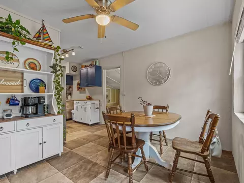 Dining - 28 Piney St, Panacea, FL 32346 photo 4 of 4