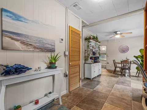 Entry Way - 28 Piney St, Panacea, FL 32346 photo 2 of 3