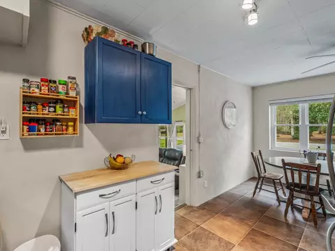 Kitchen - 28 Piney St, Panacea, FL 32346 photo 1 of 2
