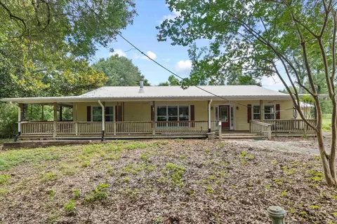 5688 Highway 90, Marianna, FL 32446