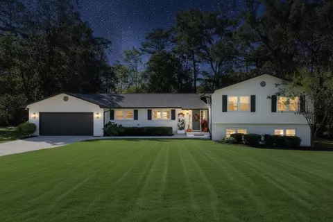 1001 Lothian Dr, Tallahassee, FL 32312