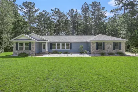 175 Oak Grove Ln, Quincy, FL 32351