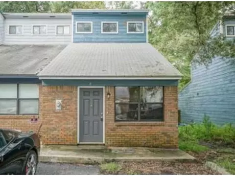 2100 Continental Ave #10, Tallahassee, FL 32304