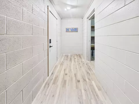 Entry Way - 302 Goff St, Perry, FL 32347 photo 1 of 3