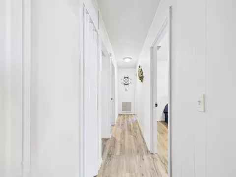Entry Way - 302 Goff St, Perry, FL 32347 photo 2 of 3