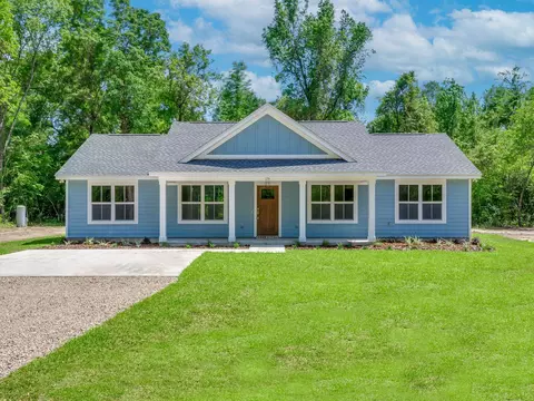 175 J K Moore Rd, Crawfordville, FL 32327
