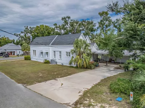 Exterior - 415 W Main St, Perry, FL 32347 photo 2 of 4