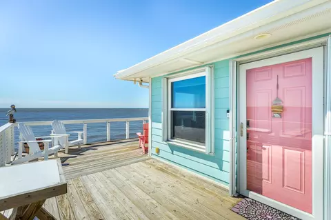 1037 Gulf Shore Blvd, Alligator Point, FL 32346
